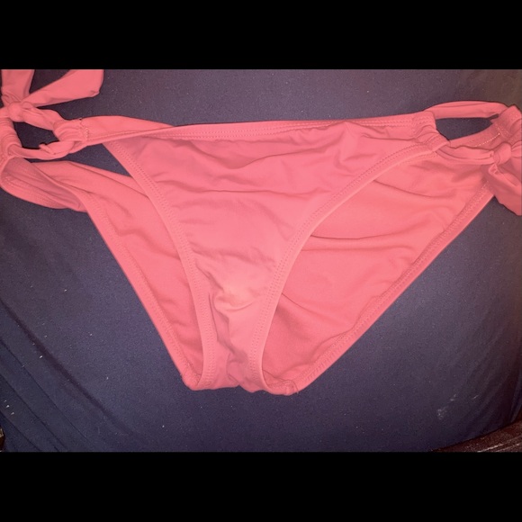 Pink Bikini - Picture 3 of 3